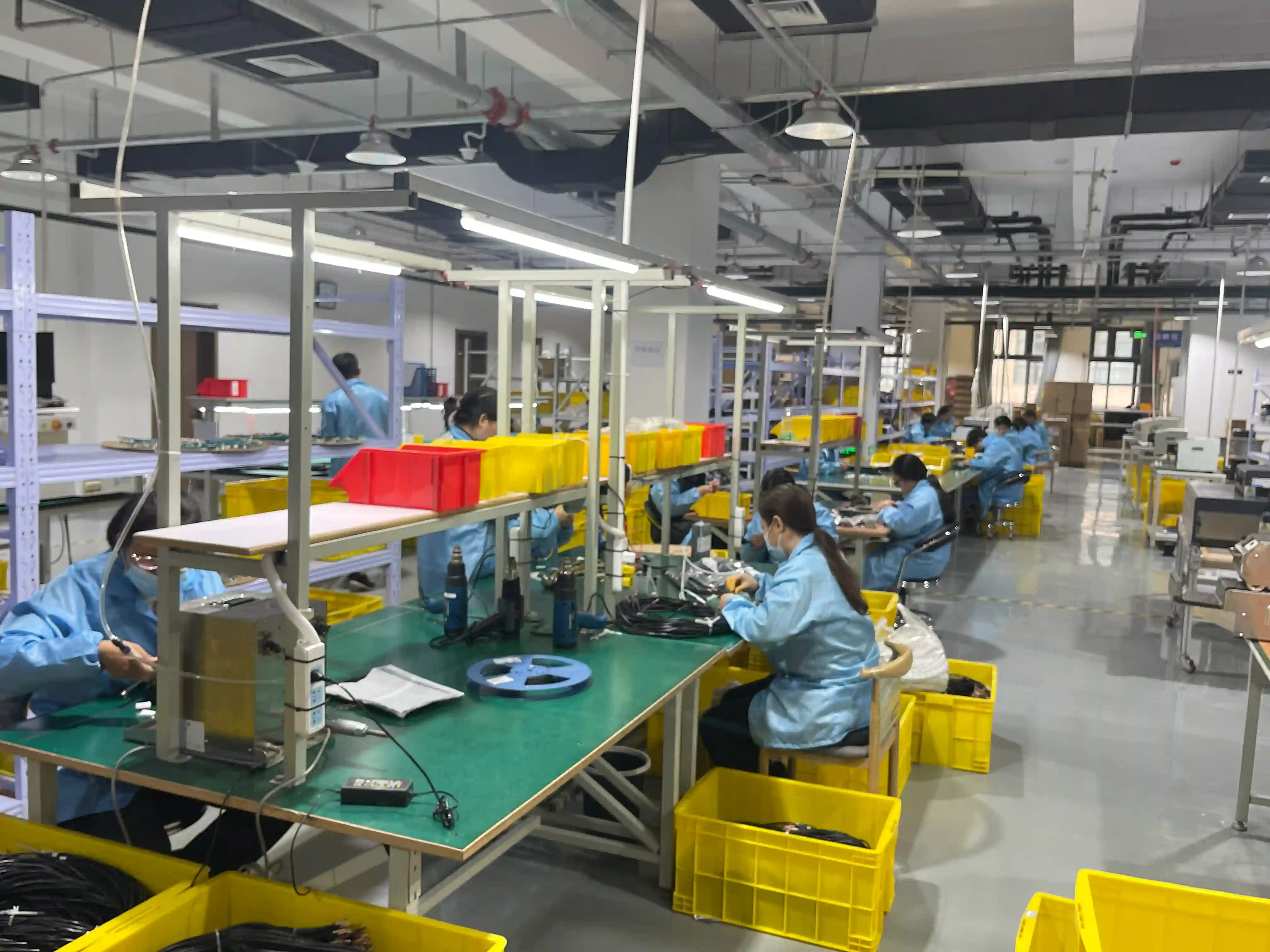 Taller de ensamblaje de cables FFC